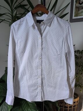 Banana Republic Tailored Fit, Classic White Button-down